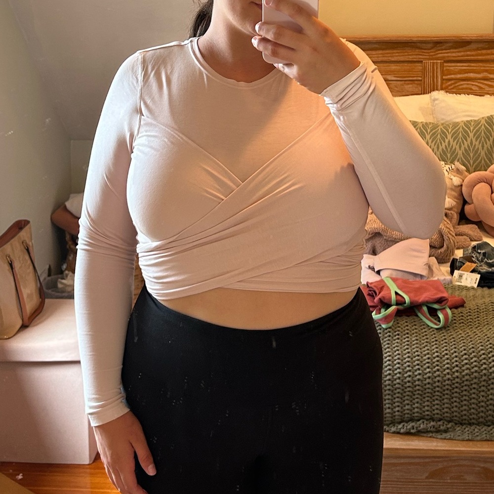 Light pink lulu lemon wrap long sleeve